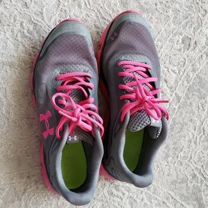 Under Armour Womens Shoes